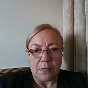 Meet your Posher, Eva